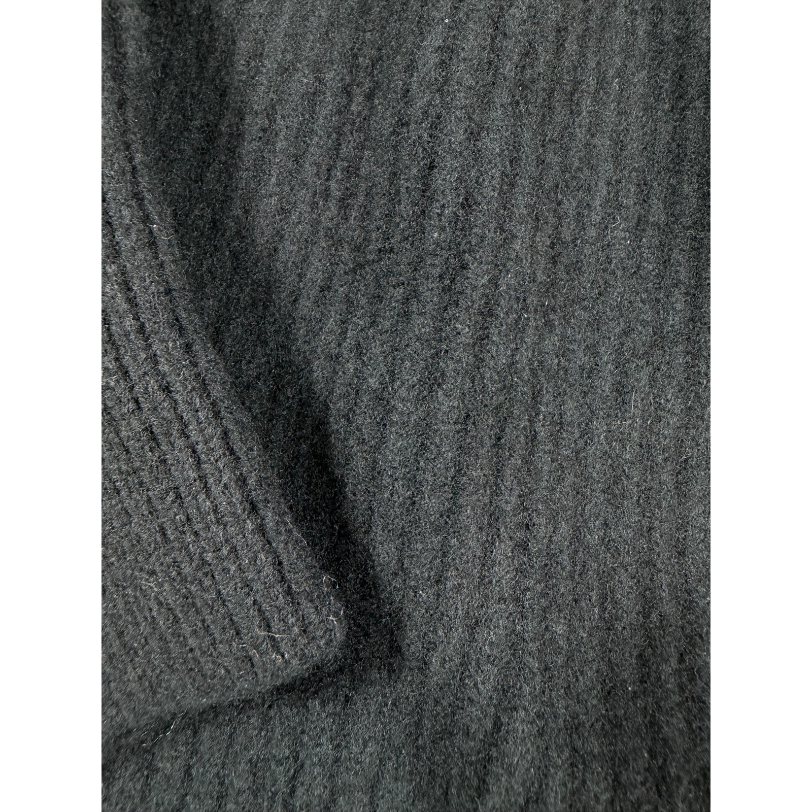 New Caron Callahan Wool V-Neck Sweater Dark Green Large — image 5 of 8